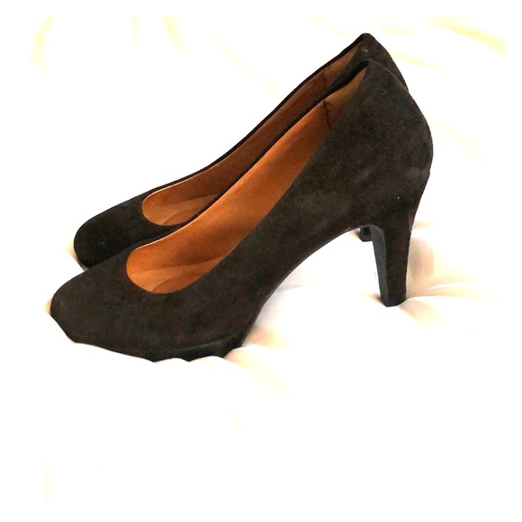 Black Suede Heels - Picture 1 of 1